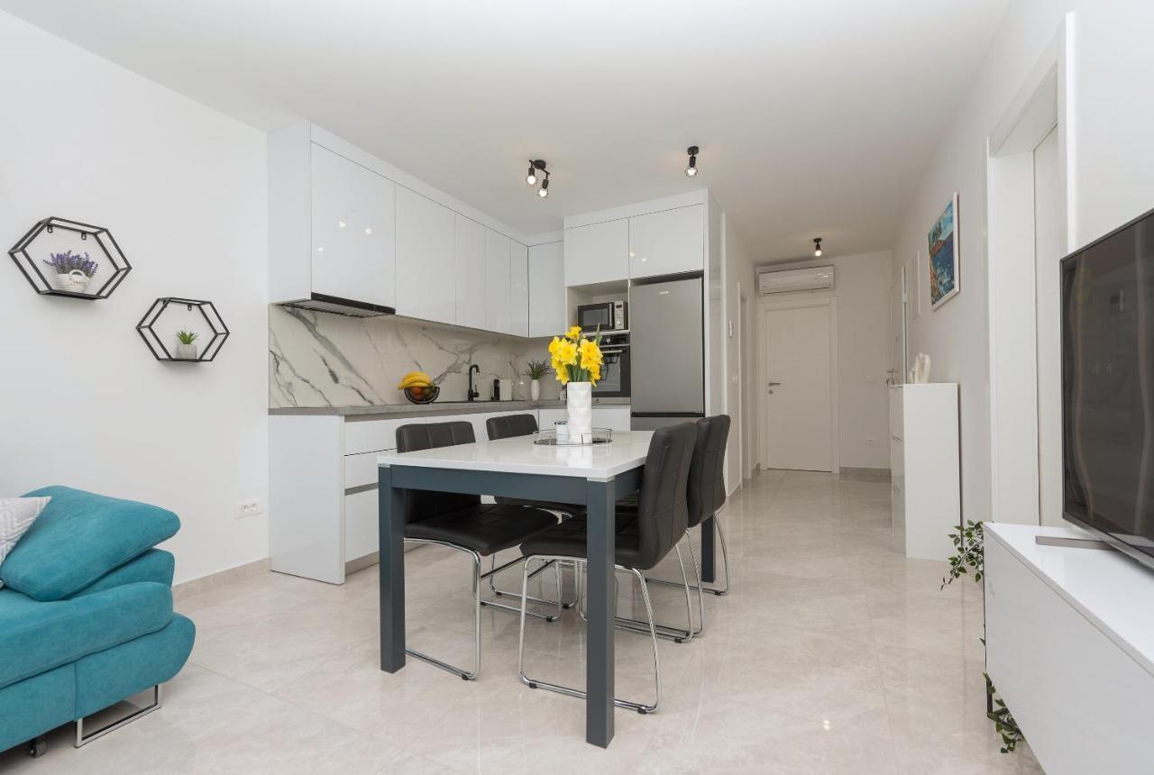 Apartment Ema Makarská Exteriér fotografie